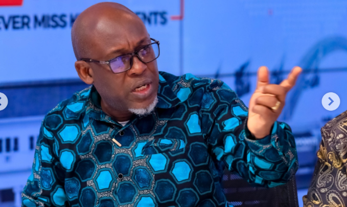 'They took the mud from the gutters and put them on the streets' – Kofi Bent