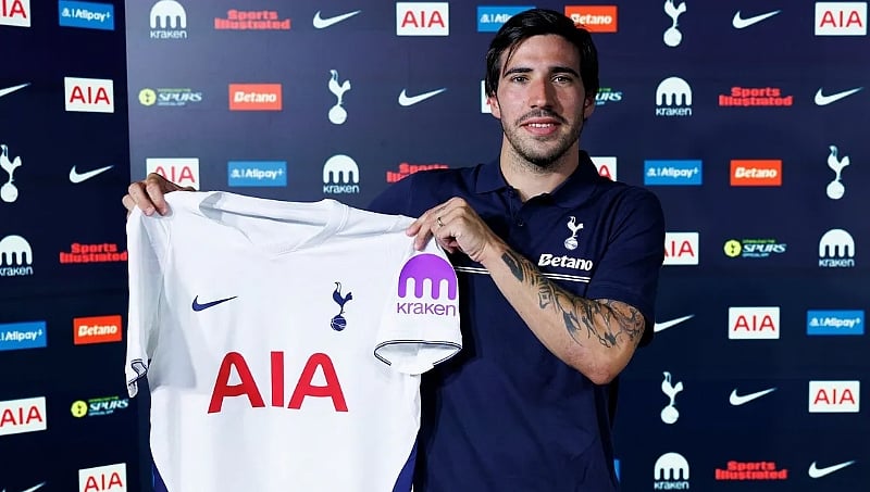Tottenham seal £100m move for Newcastle United midfielder Sandro Tonali