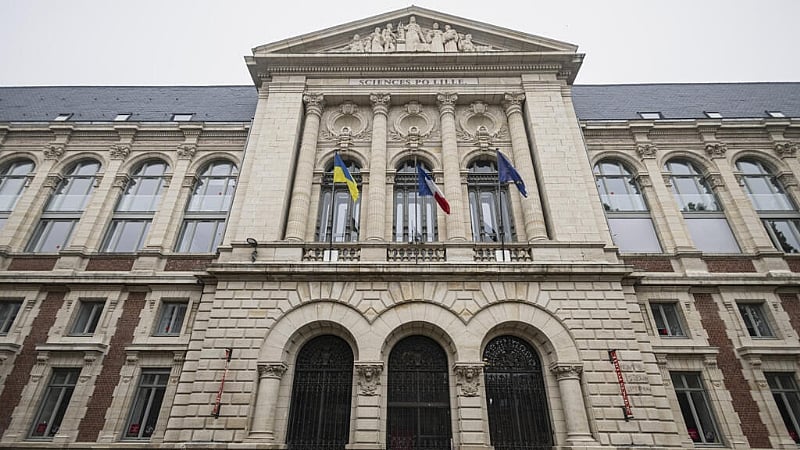 France halts Gaza evacuations over antisemitic posts by Pale...