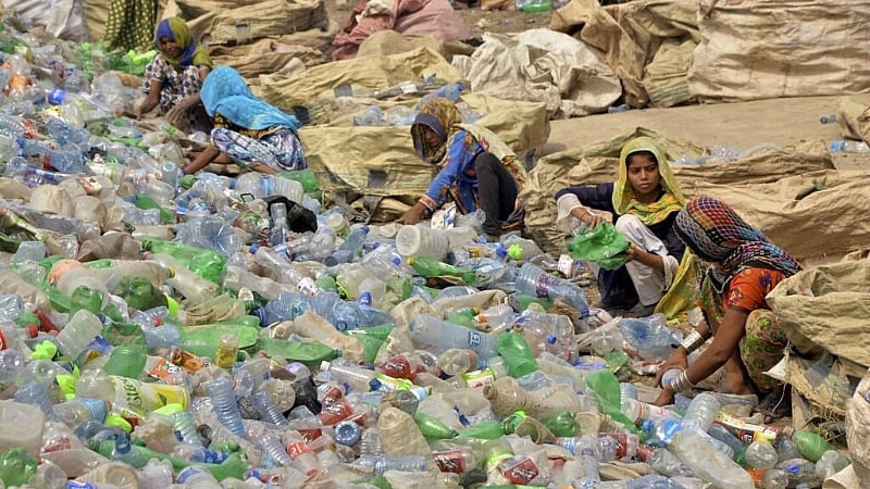 Disappointment and anger after world fails to agree plastic pollution treaty