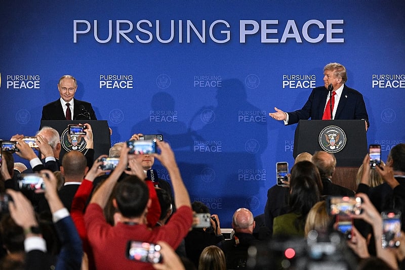 Skipping Ceasefires: How Trump’s Quest for Glory Risks Ukraine and Europe