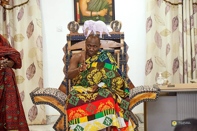 sunyani-paramount-chief-warns-chiefs-against-sale-of-cemetery-lands