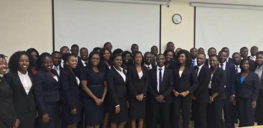 Bank welcomes executive trainees from banking school