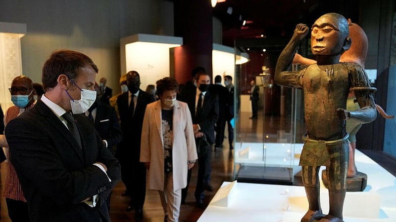 French bill clears path to return artefacts looted during co...