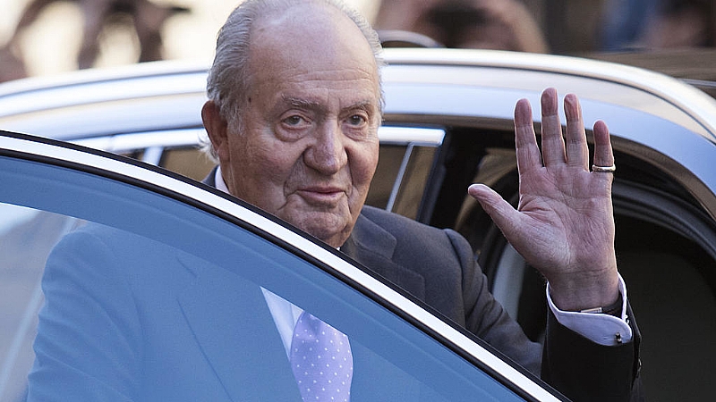 Spain's former King Juan Carlos I slips into exile as corruption probe gathers pace