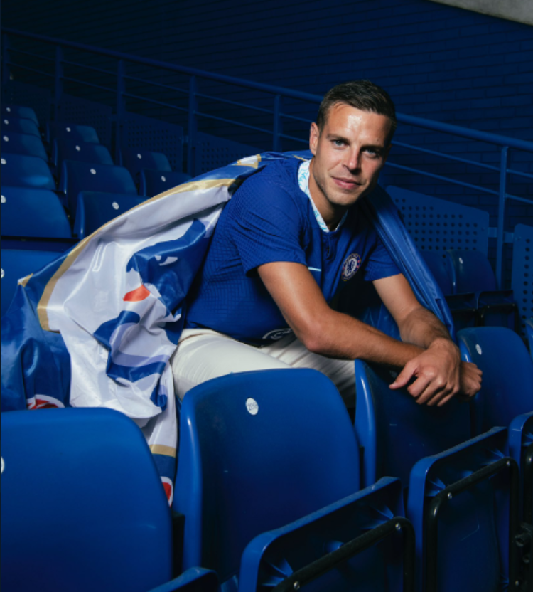 Cesar Azpilicueta Signs New Two-year Chelsea Contract To End Barcelona ...