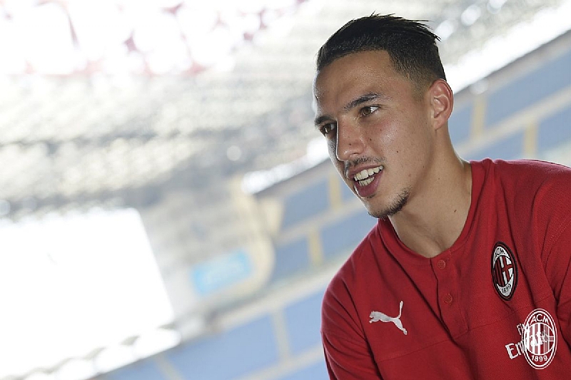 Algerian Midfielder Ismael Bennacer Joins AC Milan