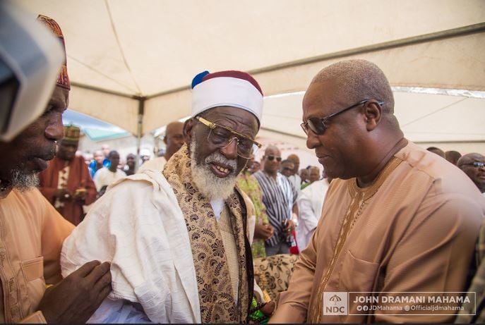 Mahama, Bawumia, Clash At Chief Imam’s Late Sister funeral
