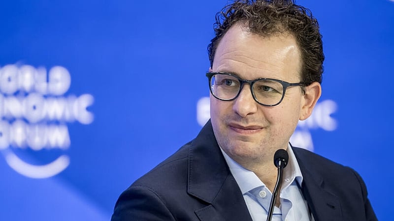 Investors weigh the potential cost of AI 'slowdown'