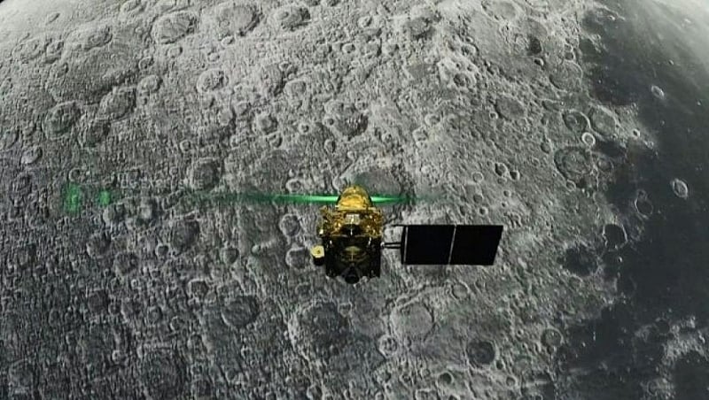India's space agency loses communication with Moon lander