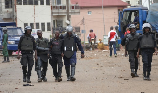At least 30 hurt in Guinea clashes medical source, witnesses