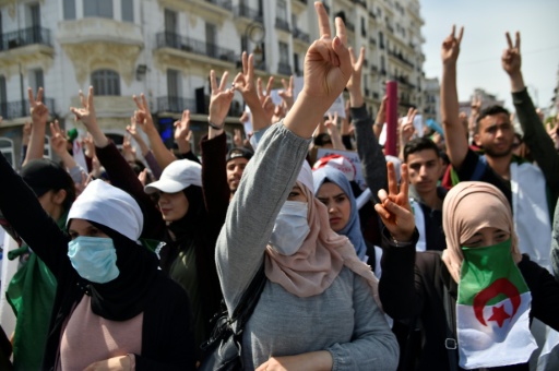 Thousands of Algeria students take to streets for fresh protests