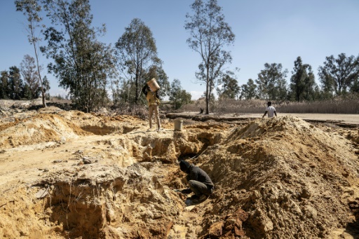 South Africa arrests hundreds of illegal miners in crackdown