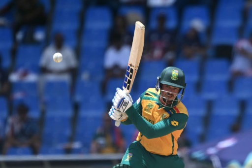 De Kock leads South Africa to 194-4 against USA at T20 World Cup