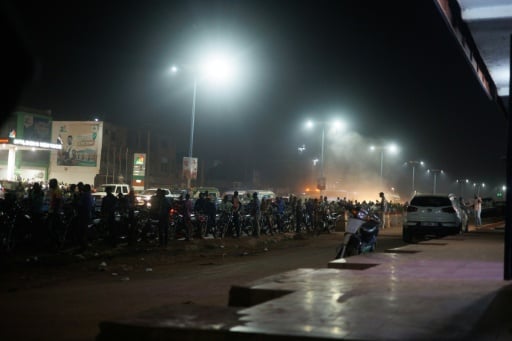 Mali fuel crisis, insecurity spark foreign embassy warnings ...