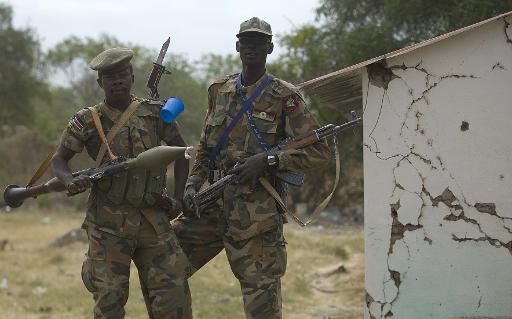 South Sudan fighting continues after ceasefire