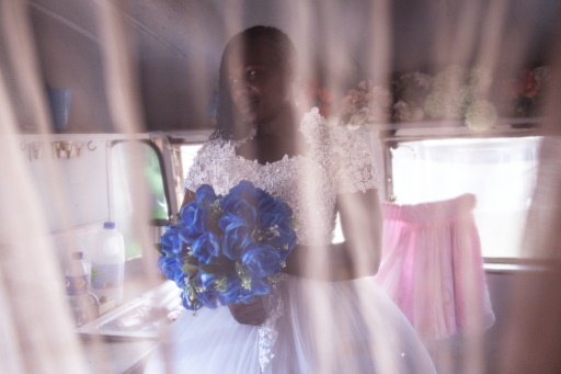 15 Bride Poses for a Perfect Wedding Album - Nyom Planet