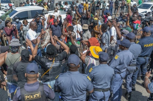 Protests, clashes as S. African anti-migrant tensions reignit