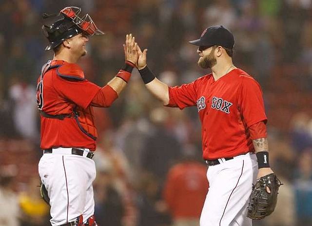 Pedroia returns as Red Sox beat Braves 8-6