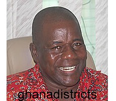 AjumakoEnyanEssiam MCE begs assembly members for votes