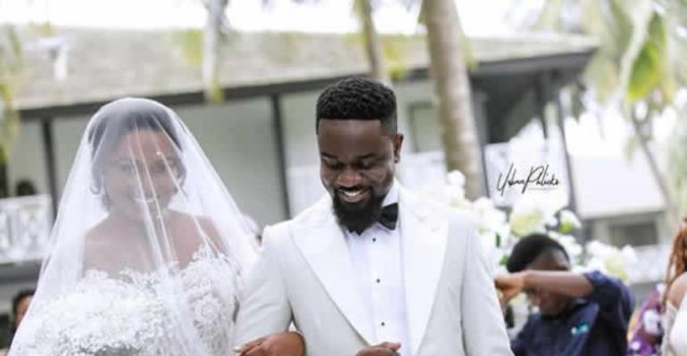 See All Beautiful Photos From Sarkodie, Tracy’s Wedding
