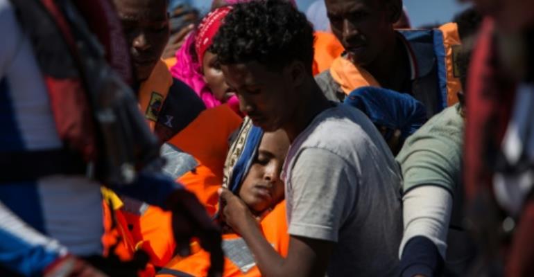 Tunisian fishermen stall \'racist\' anti-migrant ship\'s progress