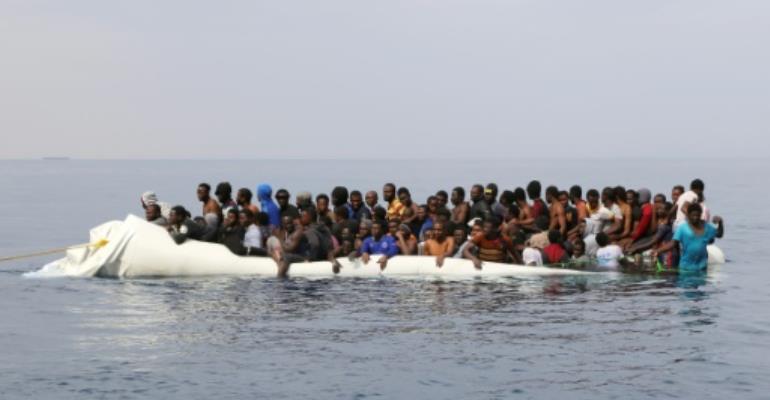 11 migrants dead, 200 missing in Mediterranean sinkings