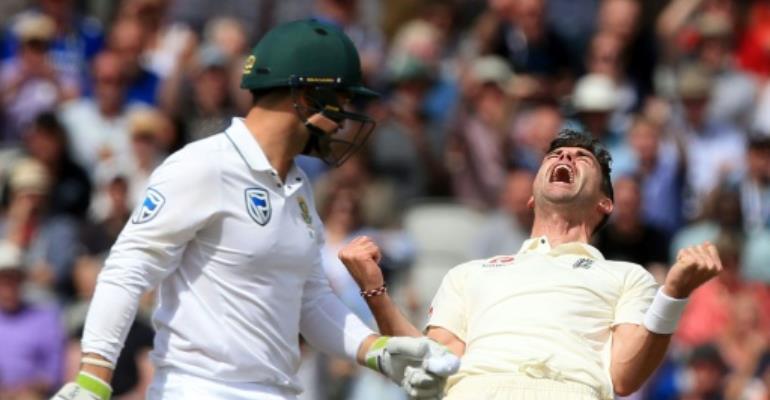Four-star Anderson leaves England in charge of fourth Test