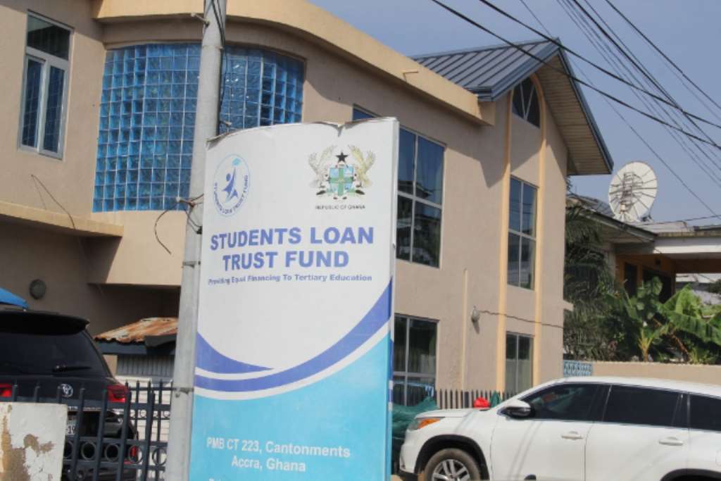 Protest Over Delay In Disbursement Of Student Loans