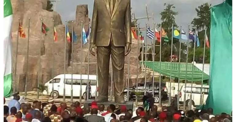 President Zuma Has A Crush In Nigeria, And It Isn't Female!