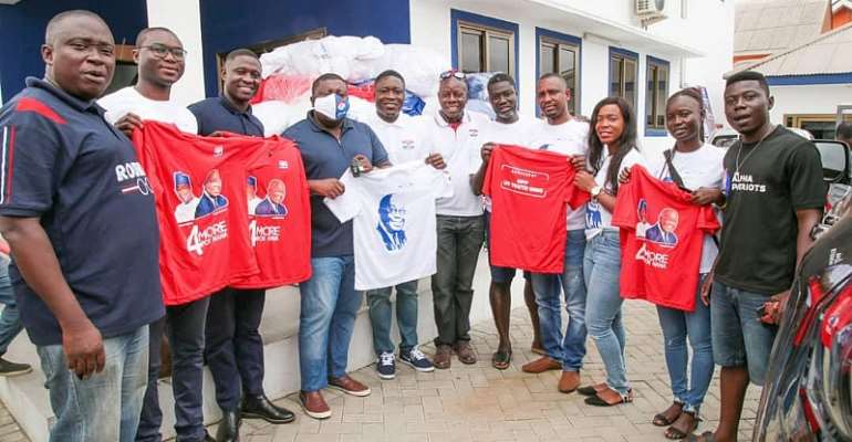 NPP UK Supports 2020 Campaign With T' Shirts, Souvenirs