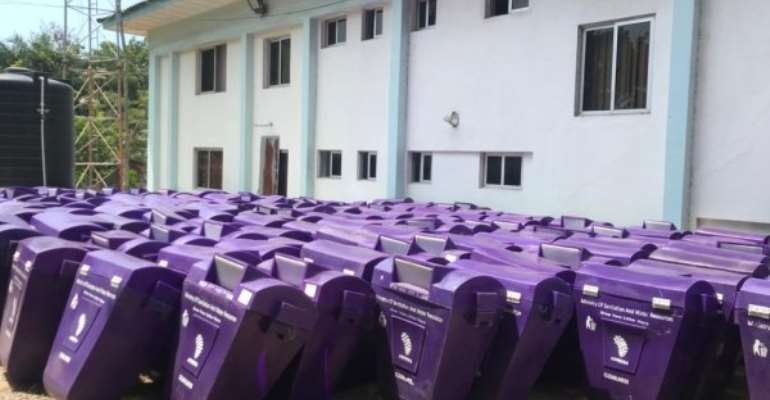 Sanitation Ministry Donates 370 Dustbins To Media Houses