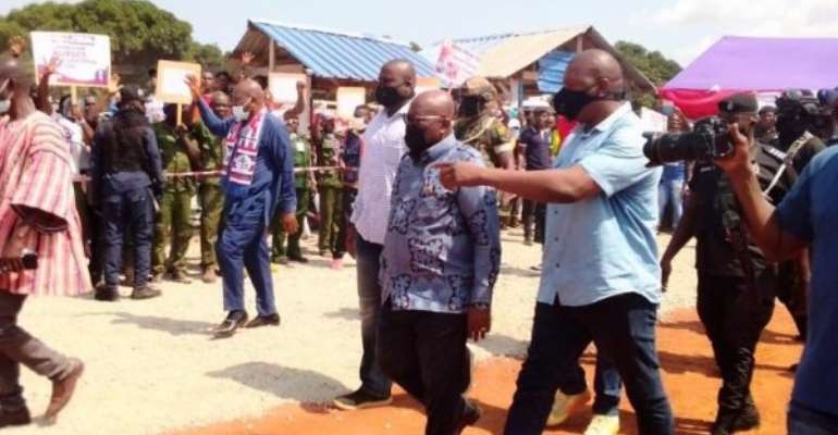 Akufo-Addo Promises Bridge Over Oti River