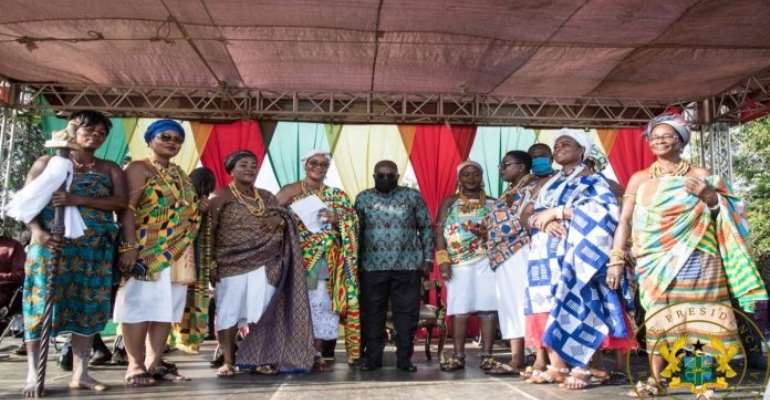 President Akufo-Addo flanked by some queenmothers in the Volta Region
