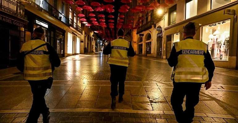 Covid-19: France and Italy clamp down as Spain considers state of emergency