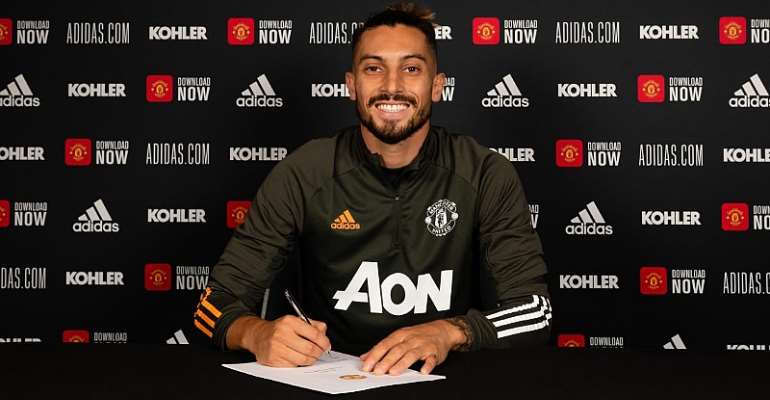 Manchester United Sign Alex Telles From Porto