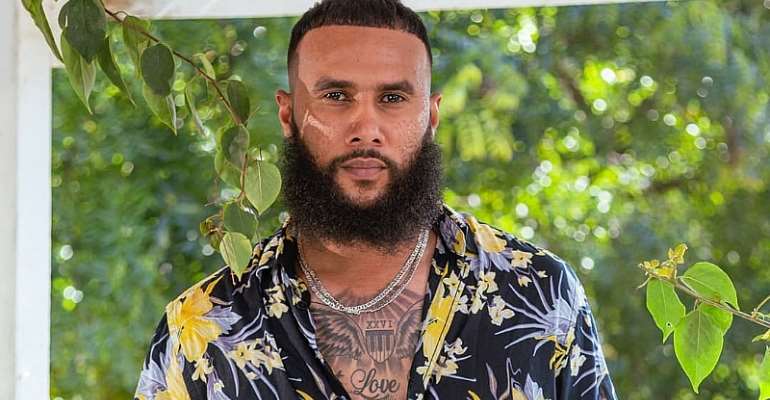 Moh outdoors new visuals for single ‘High Me’