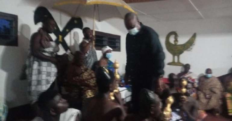 I Give You My Blessings. I’m Supporting You Because I’ve Worked With You Before — Agogomanhene To Mahama