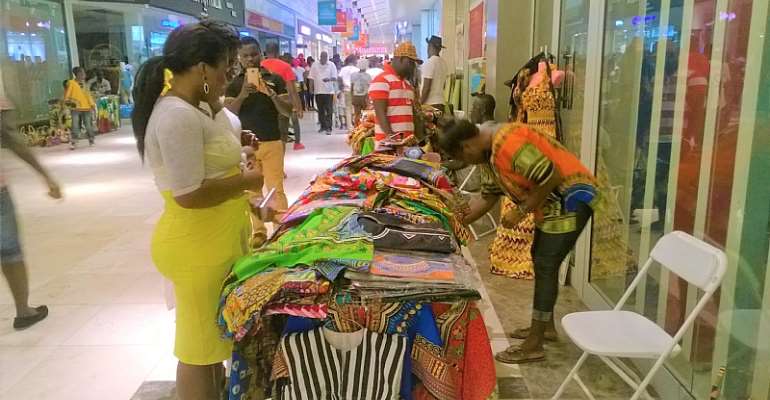 West Hills Mall kicks off 2021 with massive Sidewalk Sale
