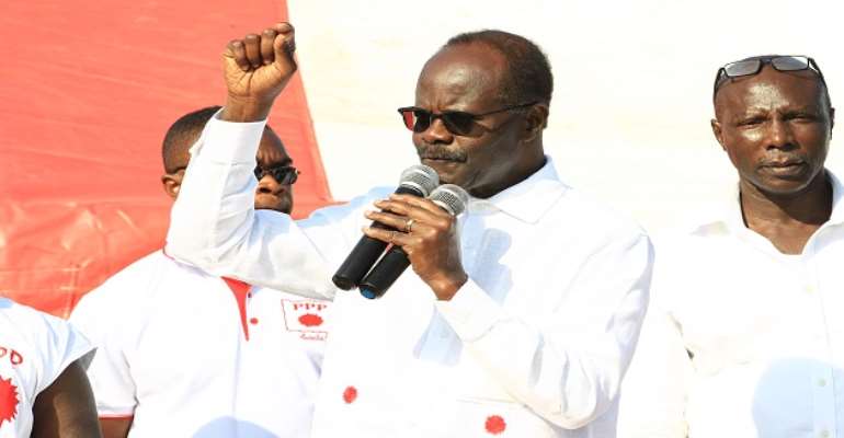 Dr. Nduom Campaigns At Axim