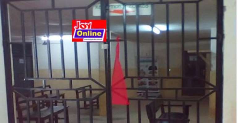 Daring Ankaful Nurses Refuse To Accept Director's Apology As Strike Enters 2nd Day