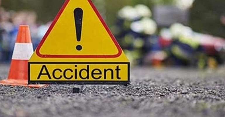 C/R: Driver, Mate Injured In Road Crash At Awutu Bereku