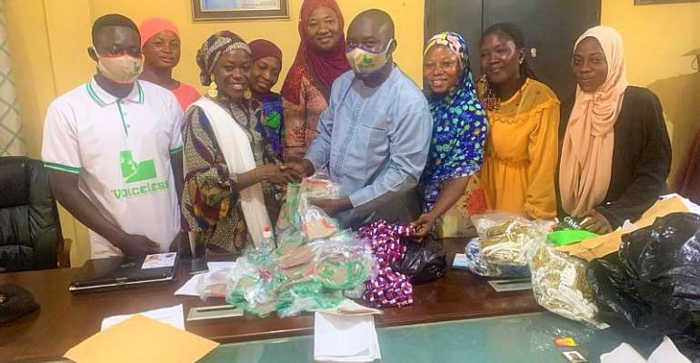 Voiceless Media Donates To NPP Barihama Ladies