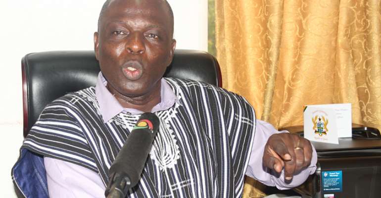 Passports Director complains about rot at passport office