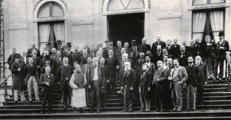 Delegates at the International Peace Conference pose on the steps of the Huis ten Bosch palace in The Hague (Netherlands) on 18 May 1899