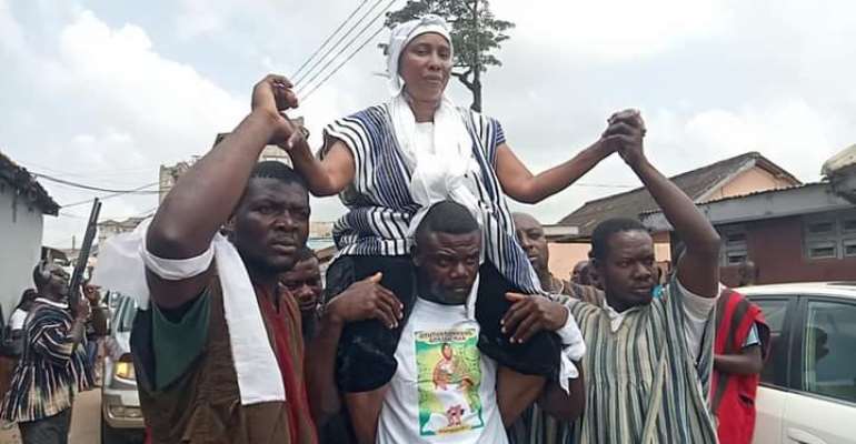 E/R: Newly-entstooled Akwapim Tufuhene Gyaasehemaa pledges economic empowerment, scholarship schemes