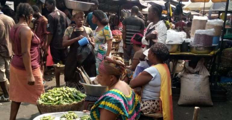 Traders in Kasoa market disregard covid-19 protocols