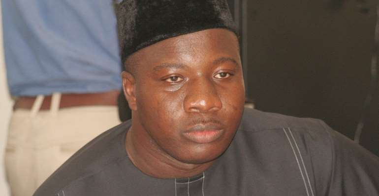 Mahama Ayariga