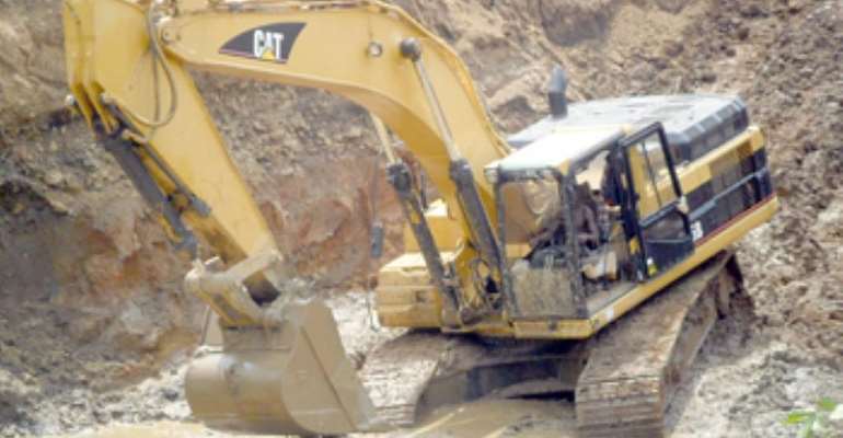 Allow competent hands to review Community Mining Programme – Small Scale Miners to gov't