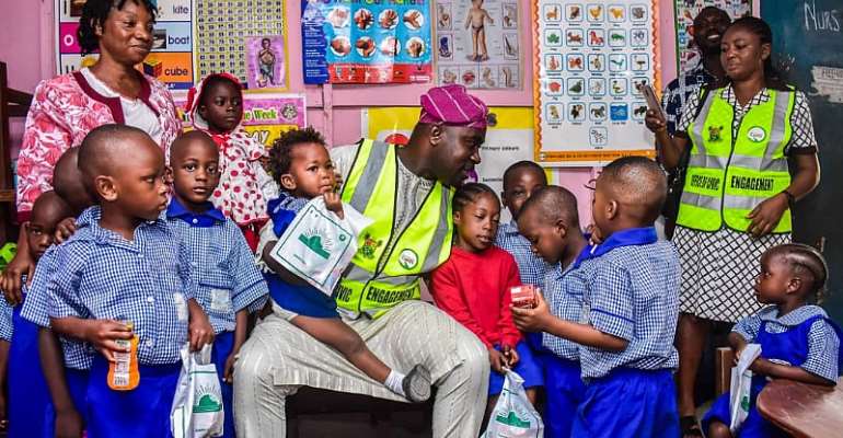 Prince Kayode Akiolu: Lawmaker representing Lagos Constituency II visits Araromi Baptist school, Ereko Methodist school And Gives Pep Talk To Young Students.